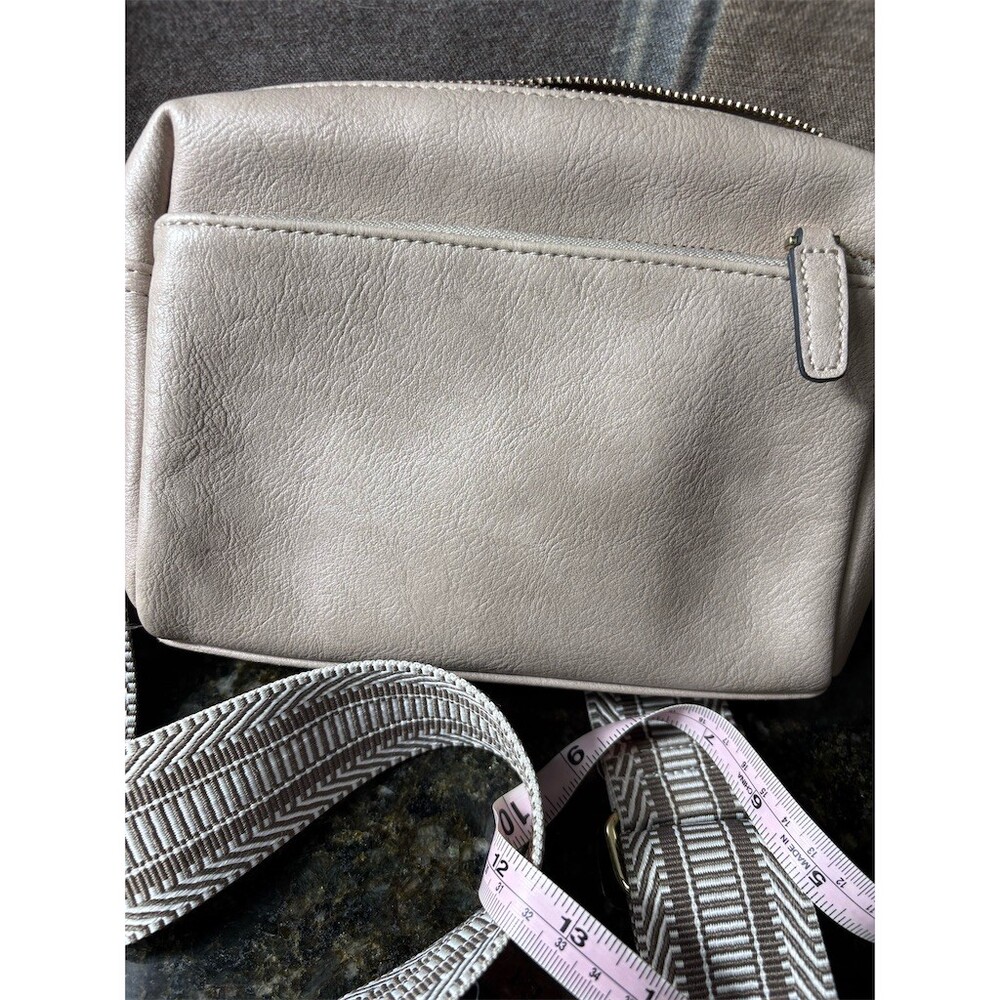 BOSTANTEN Crossbody Bag Womens Small Light Gray Triple Zip Wide Strap - Picture 6 of 8